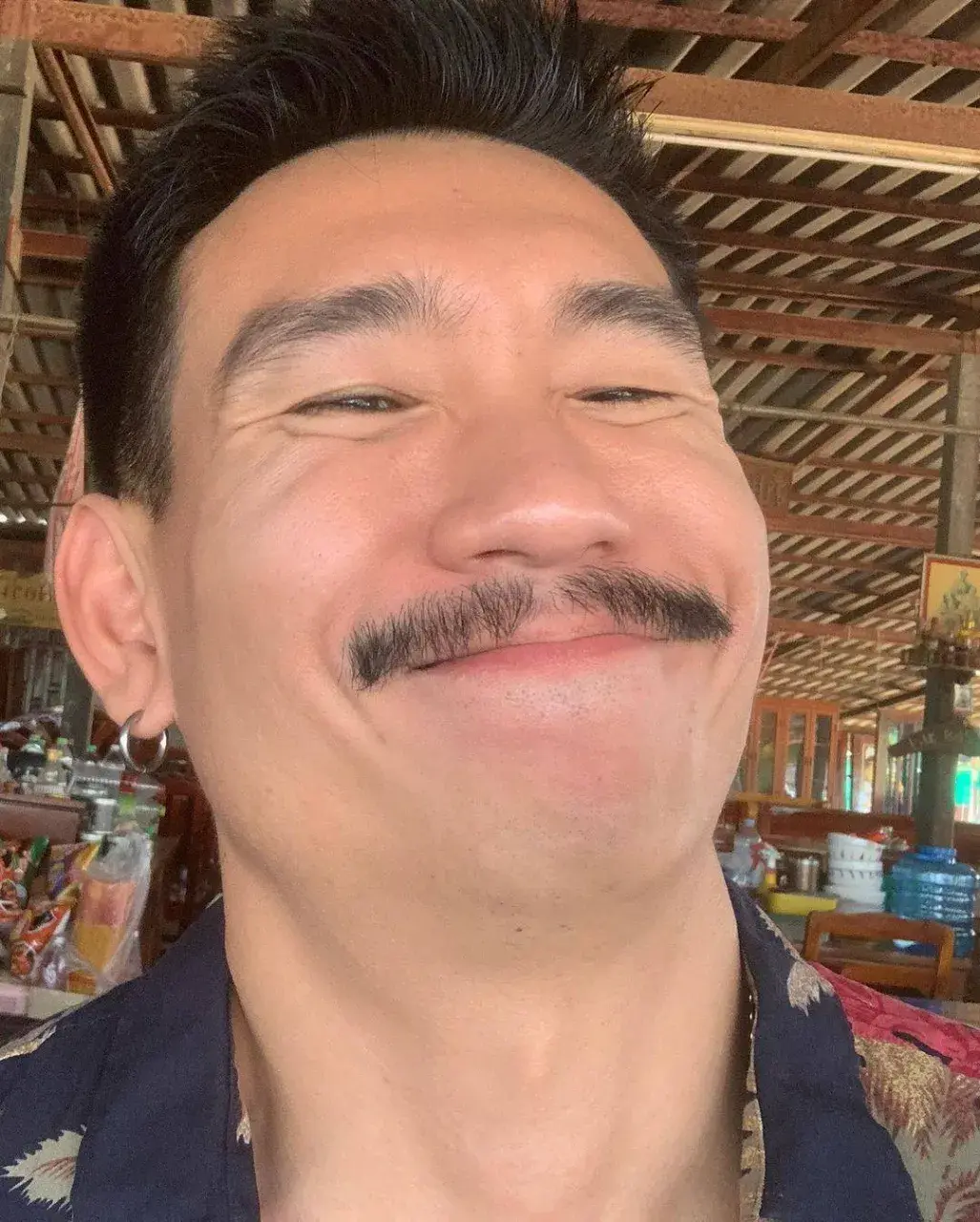 ยอมทุกทาง