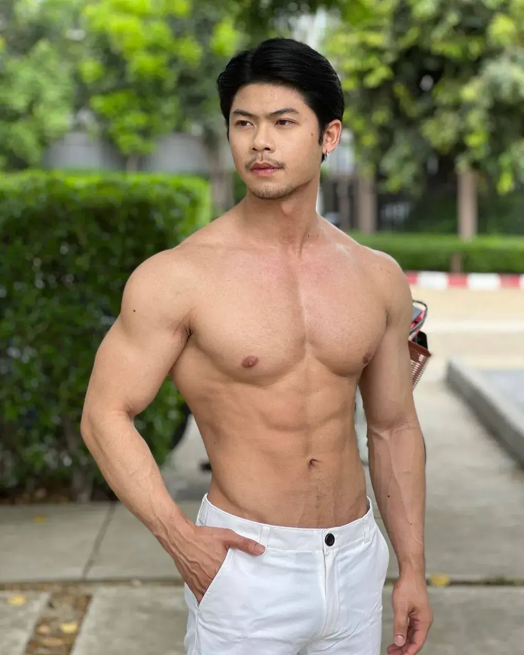 ยอมทุกทาง