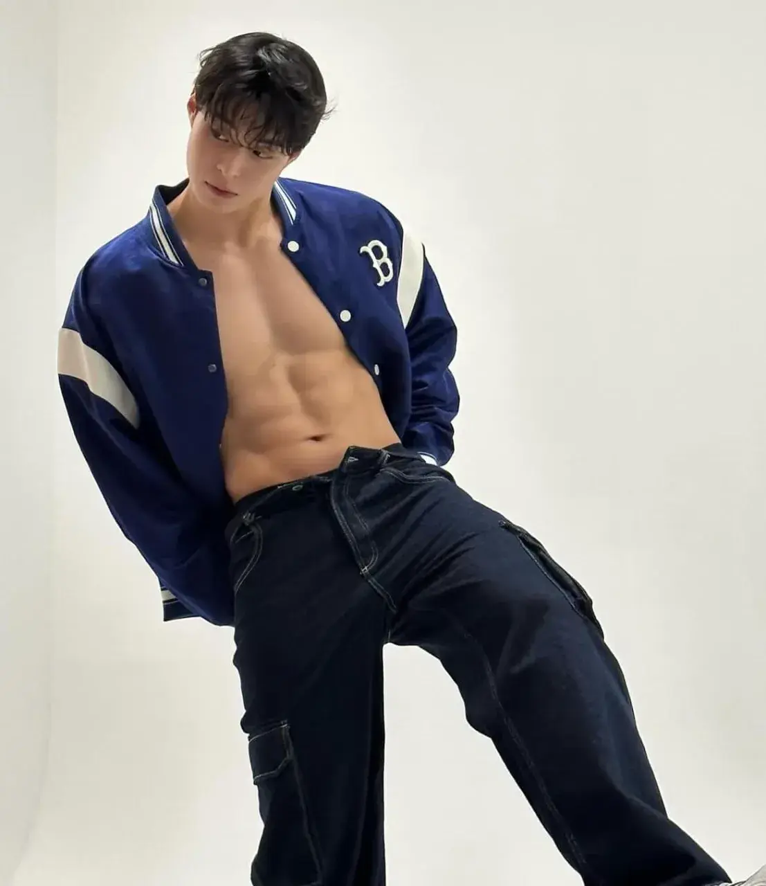 หล่อบ้างน่ารักบ้าง ๘๔