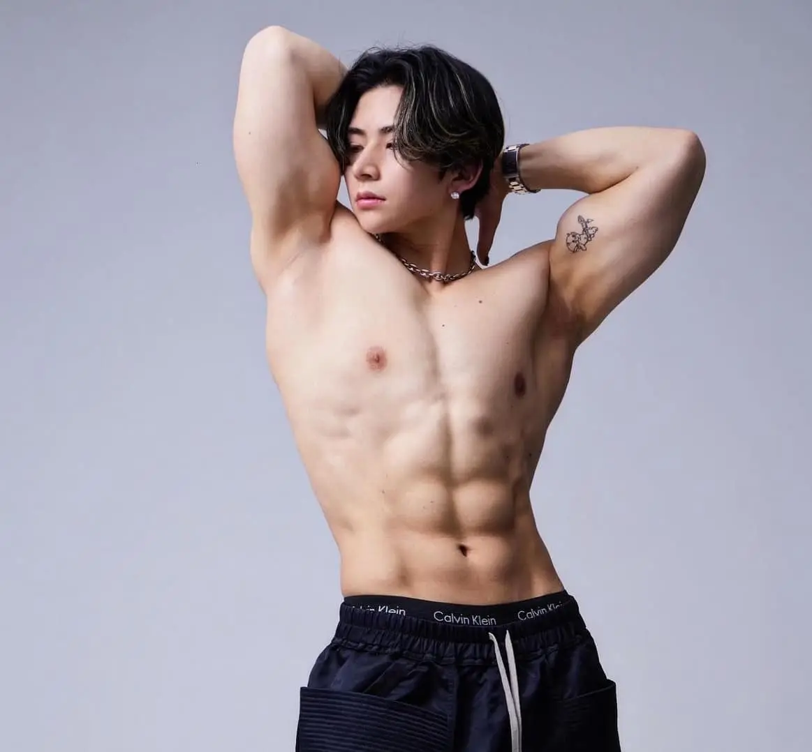 หล่อบ้างน่ารักบ้าง ๘๕