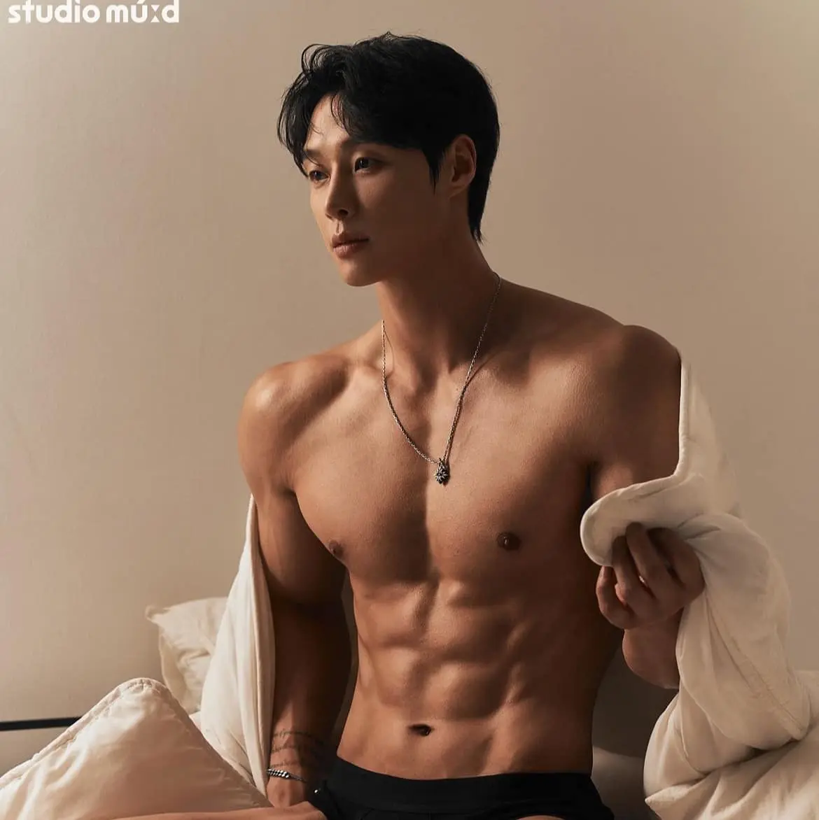 หล่อบ้างน่ารักบ้าง ๘๕