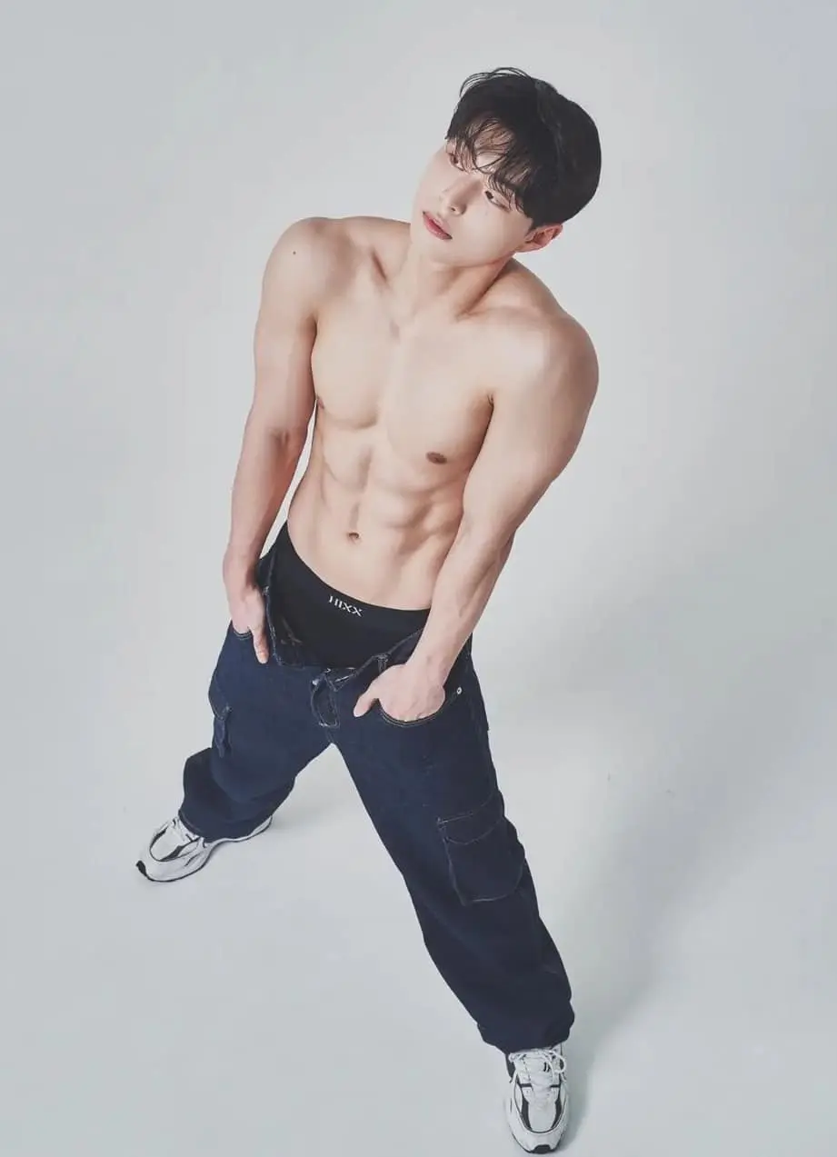 หล่อบ้างน่ารักบ้าง ๘๕