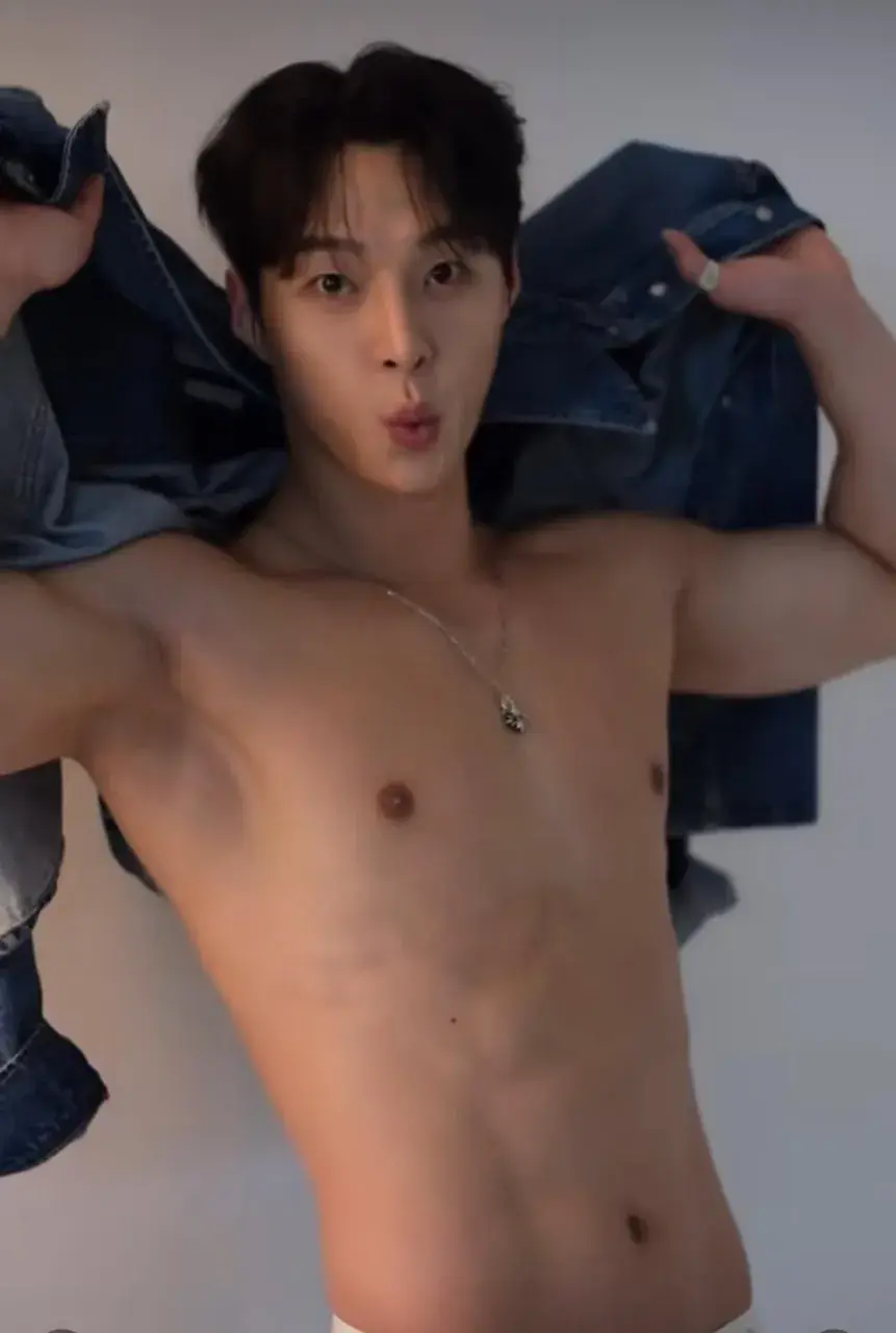 หล่อบ้างน่ารักบ้าง ๘๕