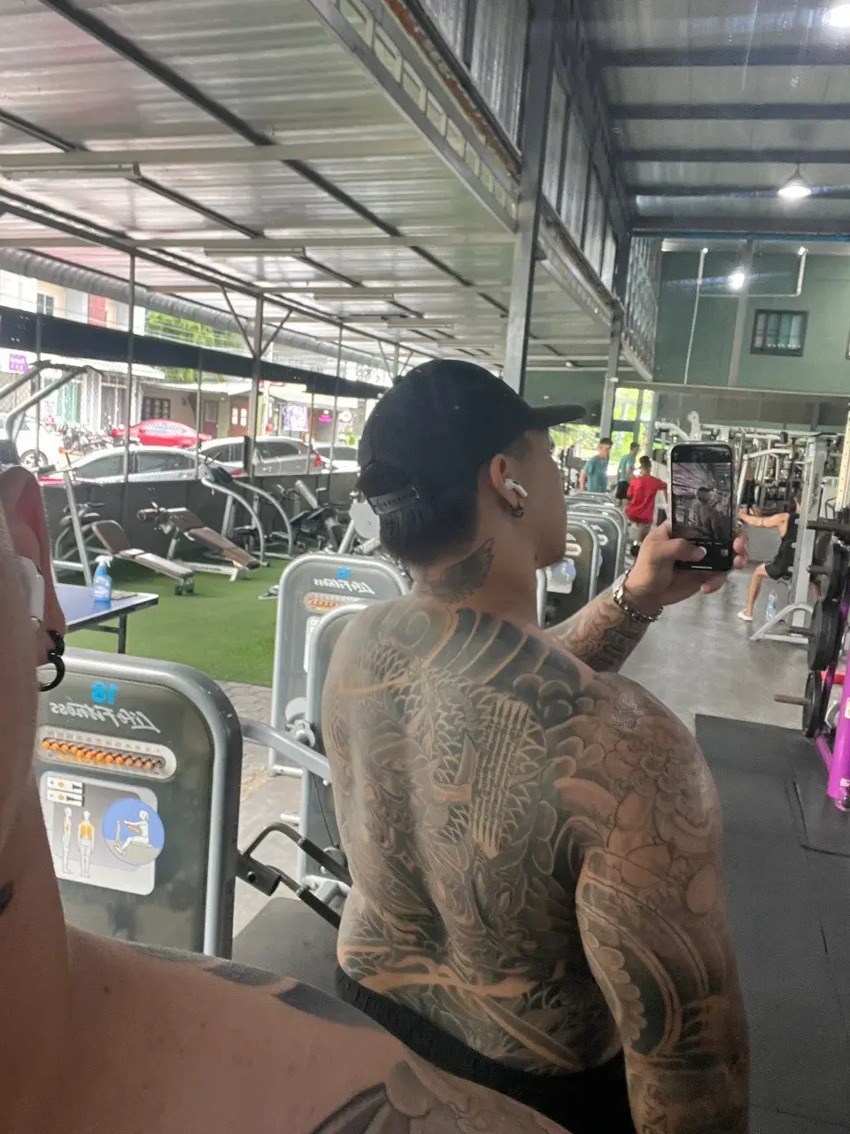 ครูยีนส์เทนเนอร์สายหมี