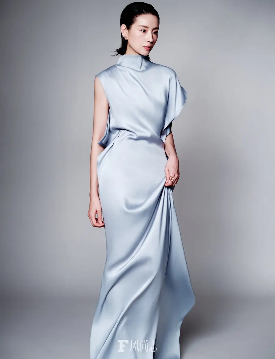 Dong Jie @ F风尚志 China July 2024