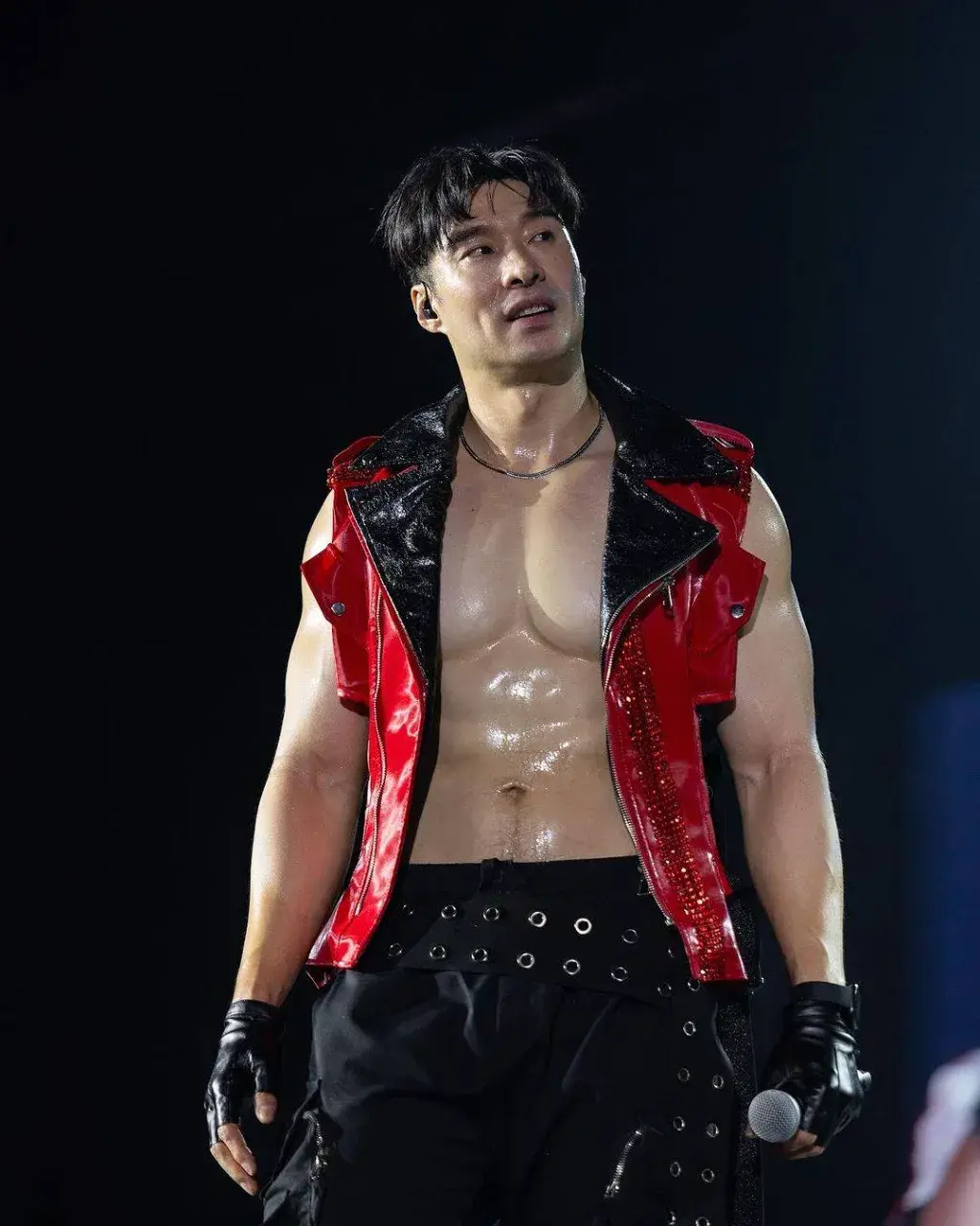 หล่อเข้มละมุนมากพ่อเอ้ย