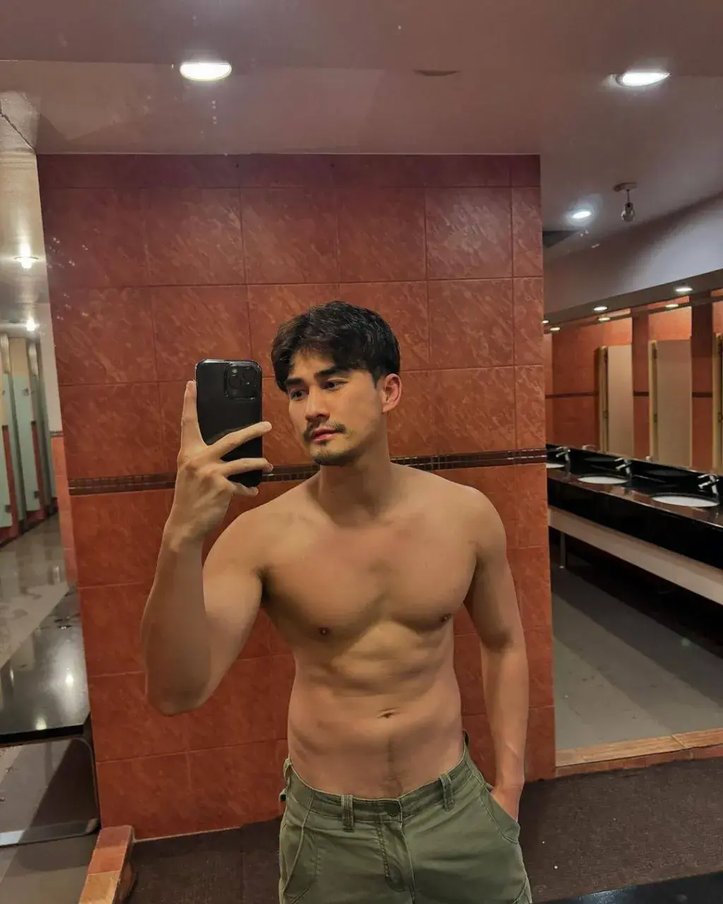 หล่อเข้มละมุนมากพ่อเอ้ย