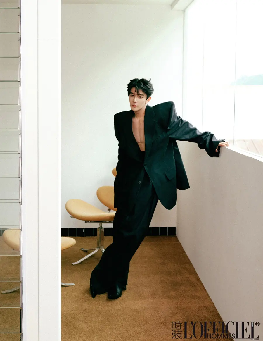 Xia Zhiguang @ L&rsquo;Officiel Hommes China July 2024