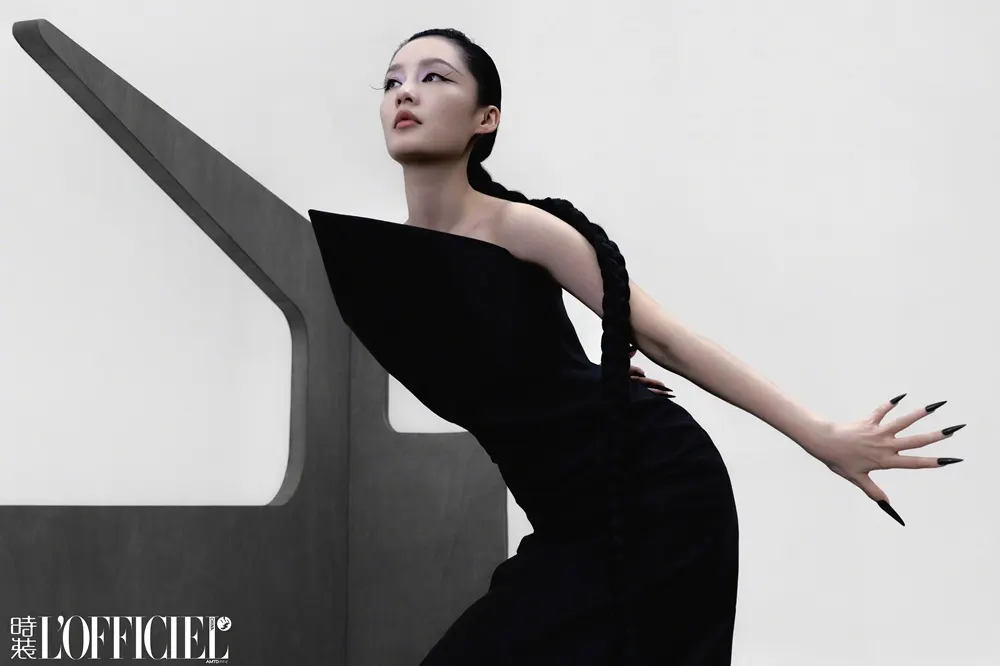 Li Qin @ L&rsquo;Officiel China July 2024