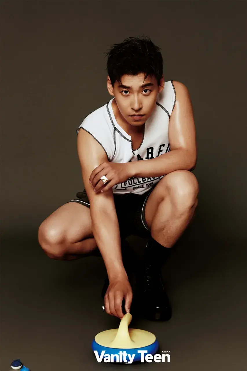 Ling Zhi @ VanityTeen China July 2024