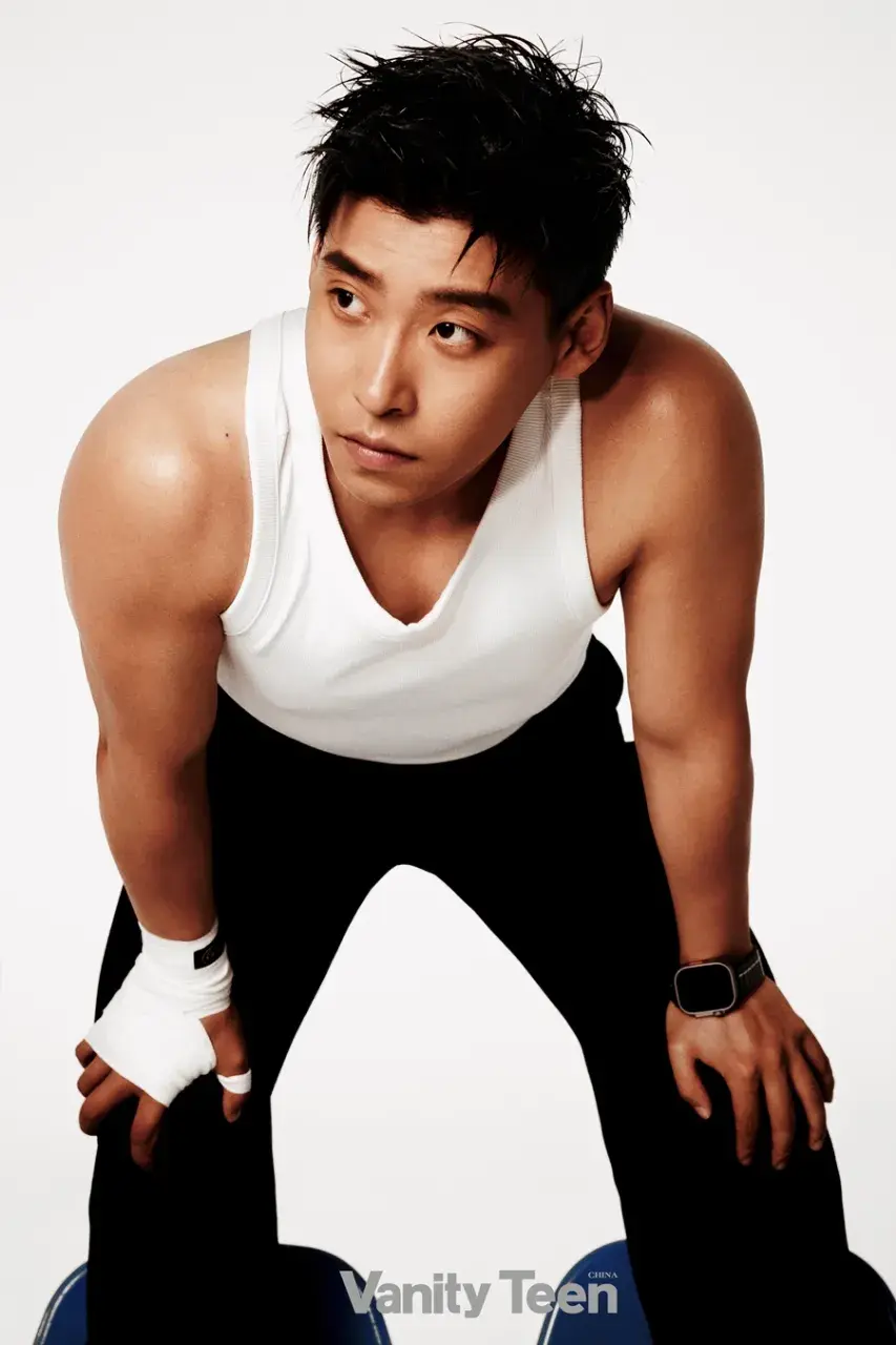 Ling Zhi @ VanityTeen China July 2024