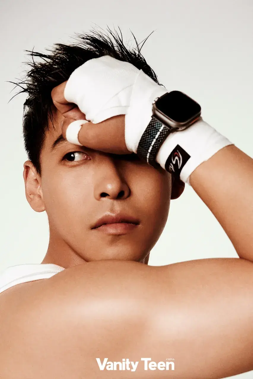 Ling Zhi @ VanityTeen China July 2024