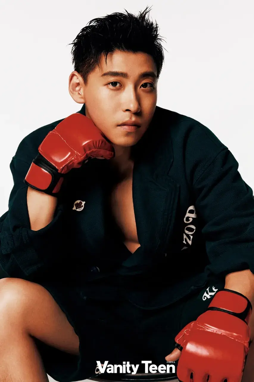 Ling Zhi @ VanityTeen China July 2024