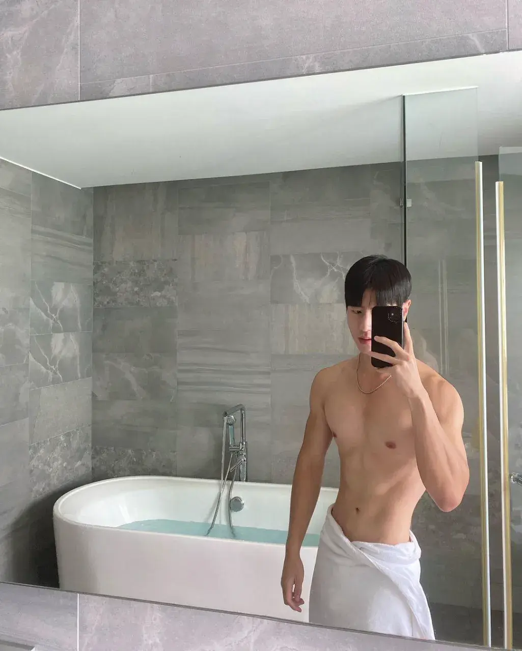 ถอดโชว์เรือนร่าง 2899