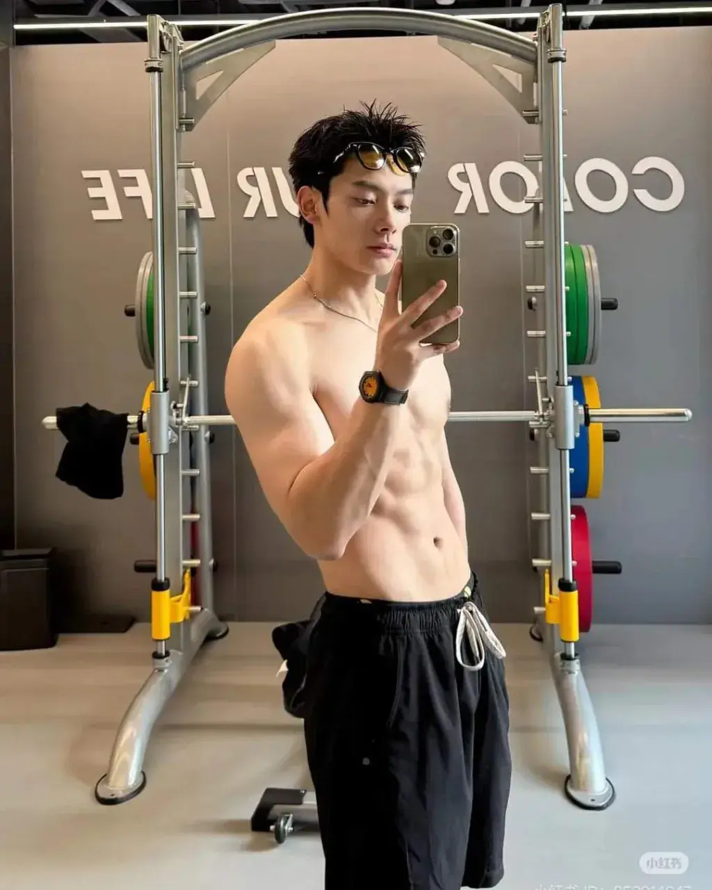 ถอดโชว์เรือนร่าง 2899