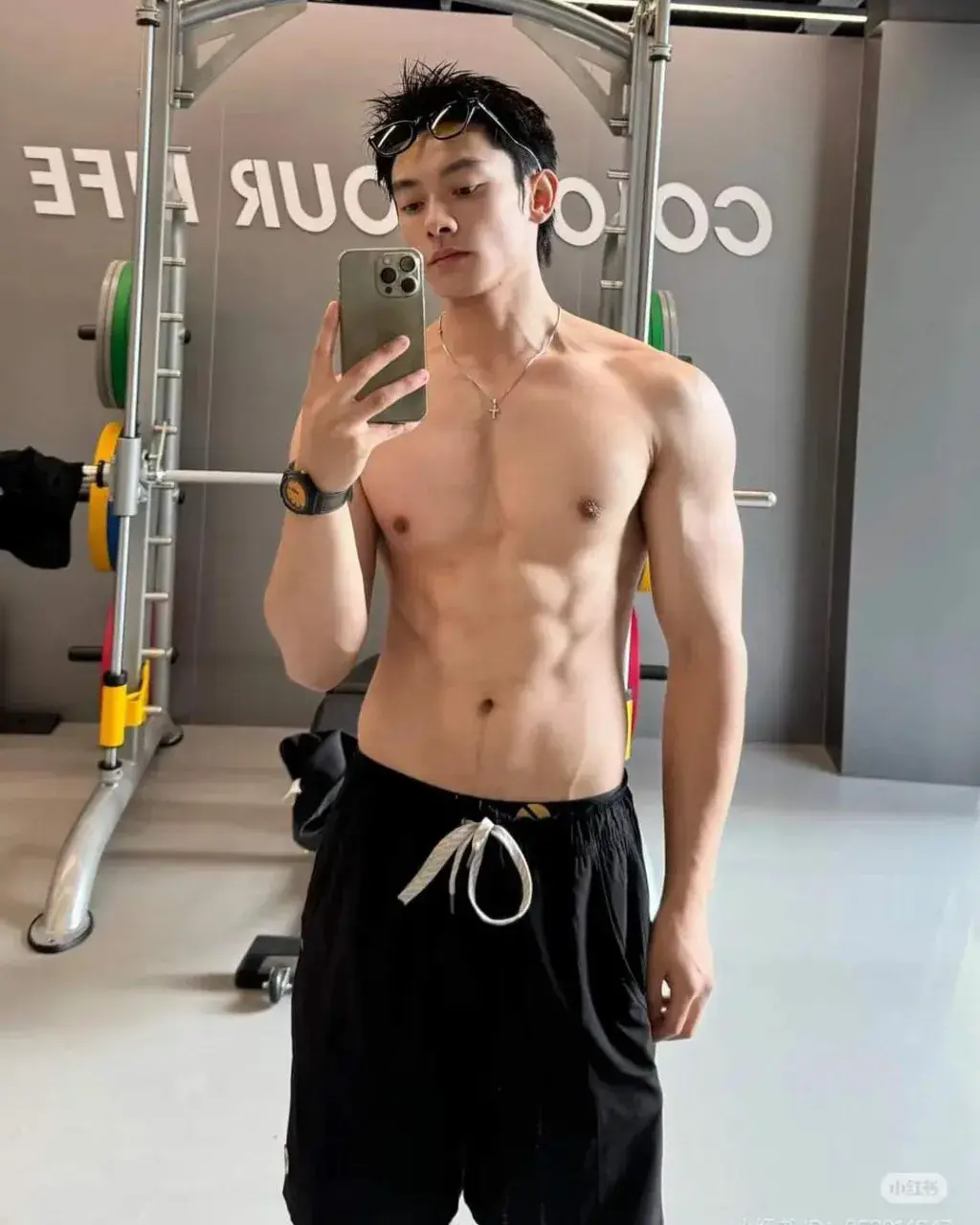 ถอดโชว์เรือนร่าง 2899