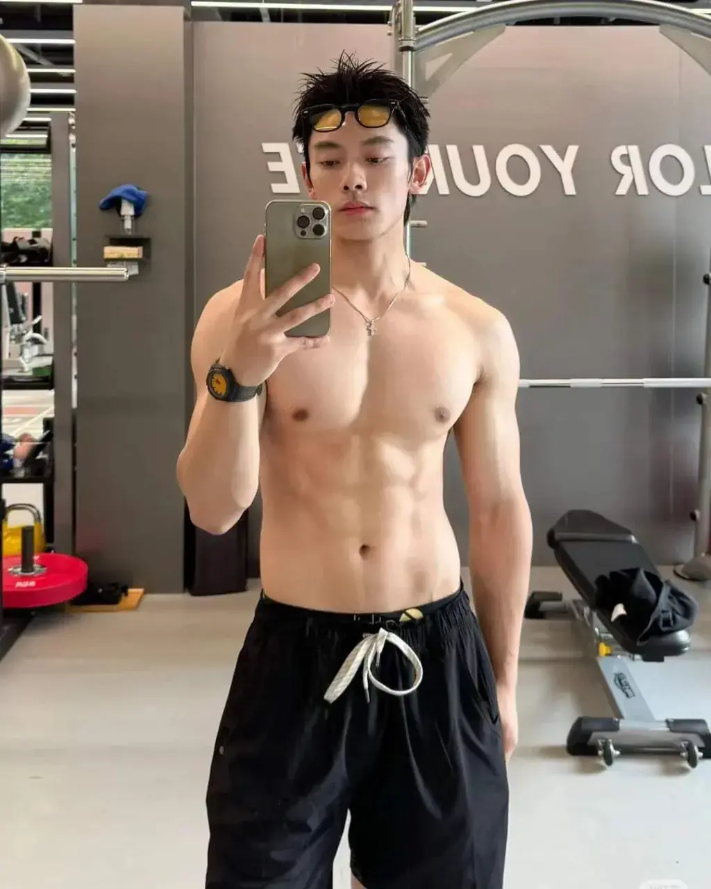 ถอดโชว์เรือนร่าง 2899