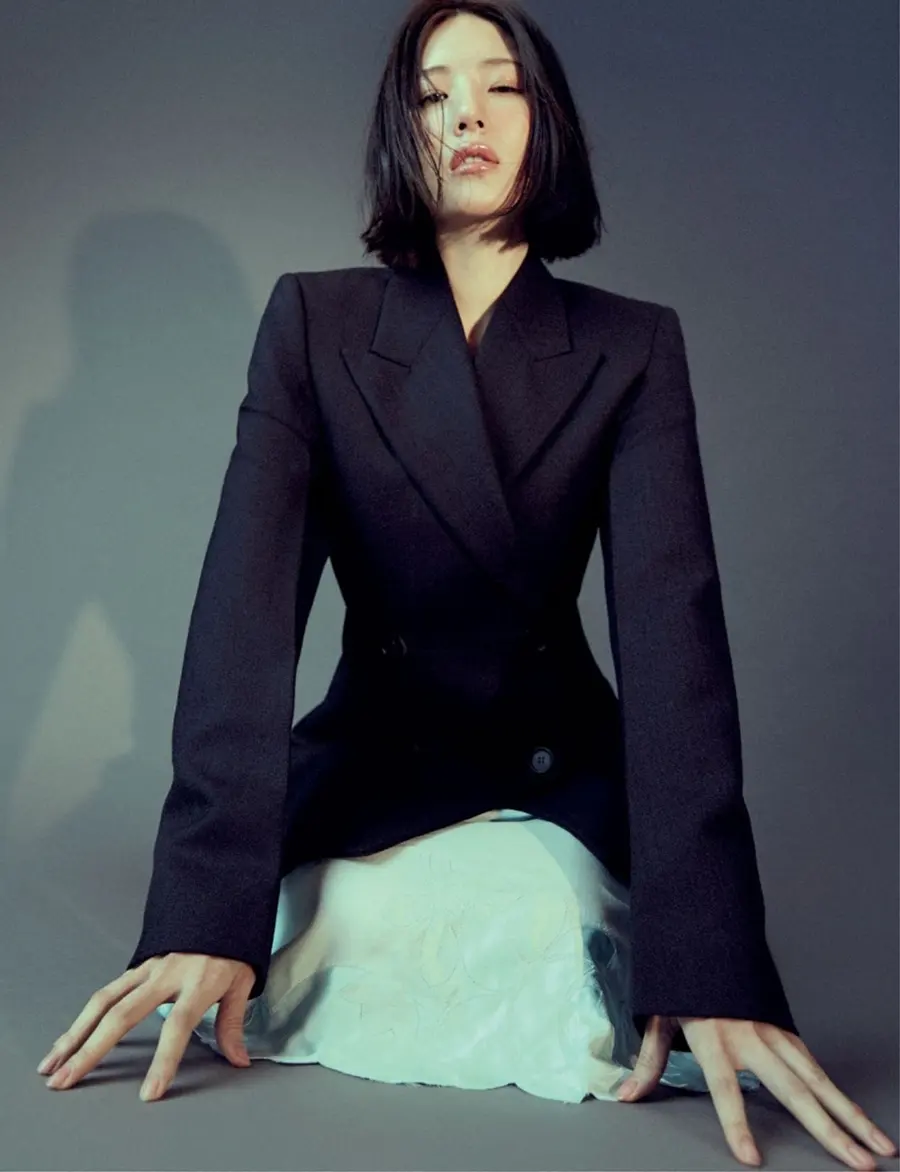 หลิน มชณต @ Harper's BAZAAR Singapore August 2024