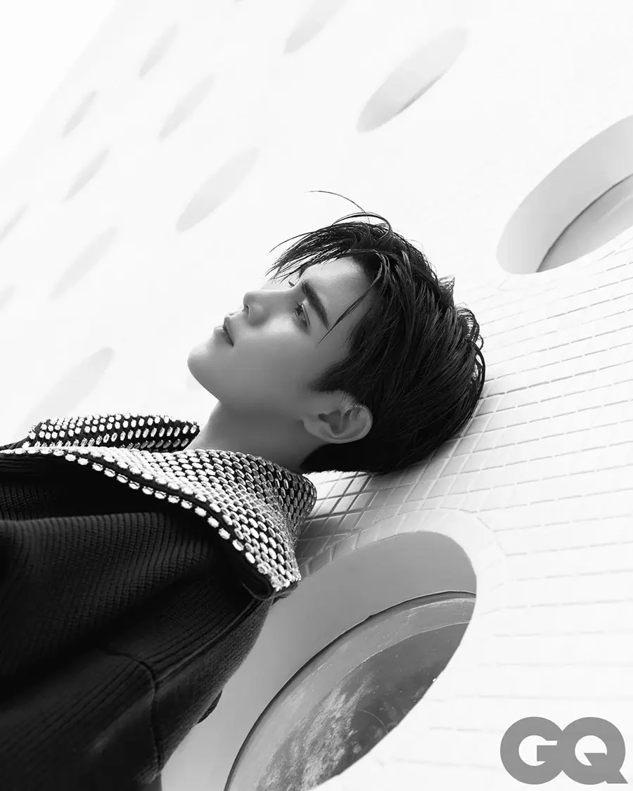 โฟร์ท-ณัฐวรรธน์ @ GQ Thailand August 2024