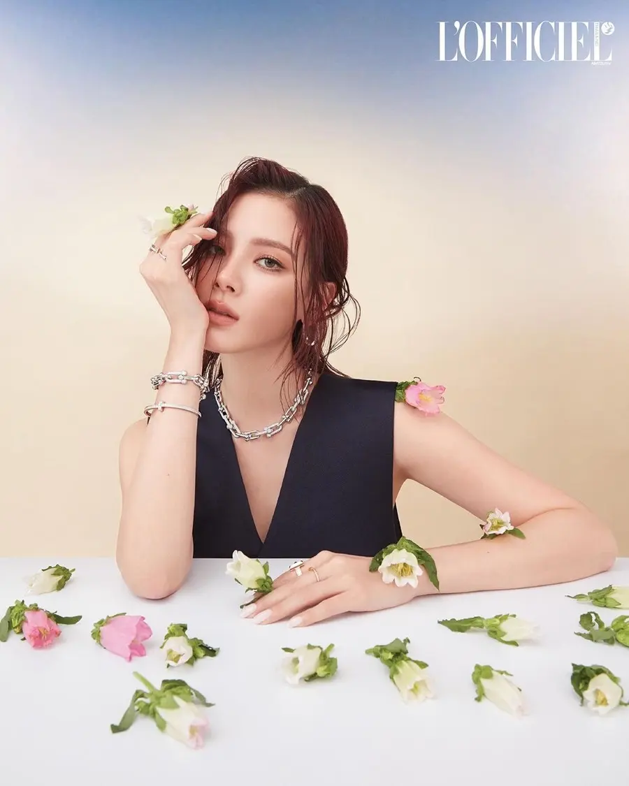 ใบเฟิร์น-พิมพ์ชนก @ L&rsquo;OFFICIEL Thailand November 2024