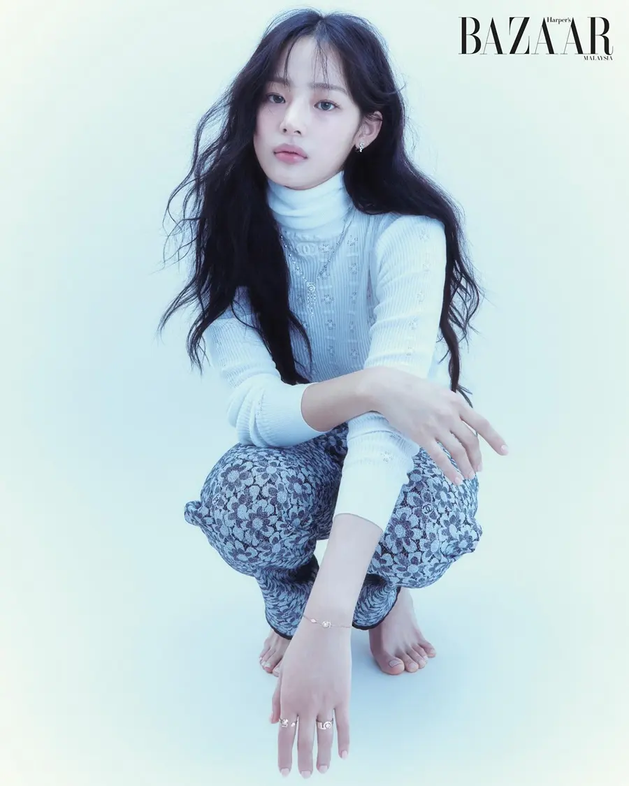 (NewJeans) Minji @ Harper&rsquo;s BAZAAR Malaysia December 2024