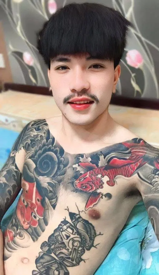 ผู้บ่าวสักลาย