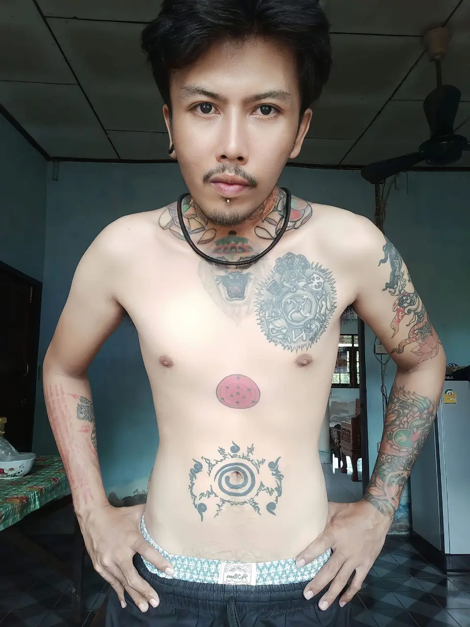 ผู้บ่าวสักลาย