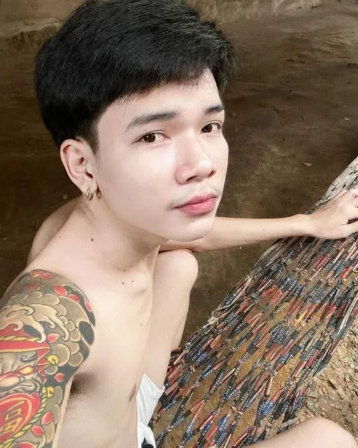 ผู้บ่าวสักลาย