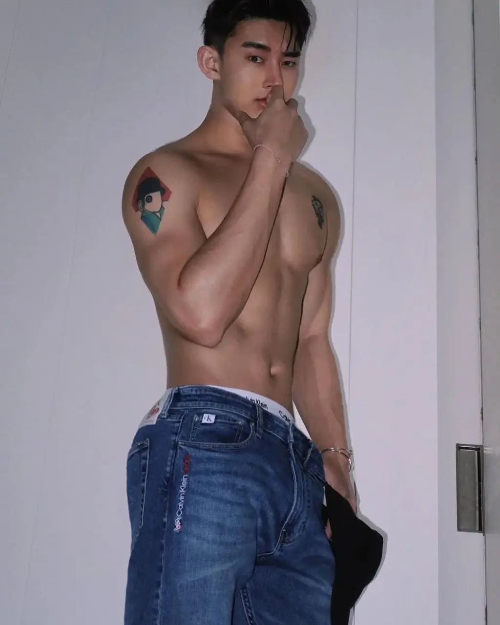 Cool and cute guy : Huyve_seo
