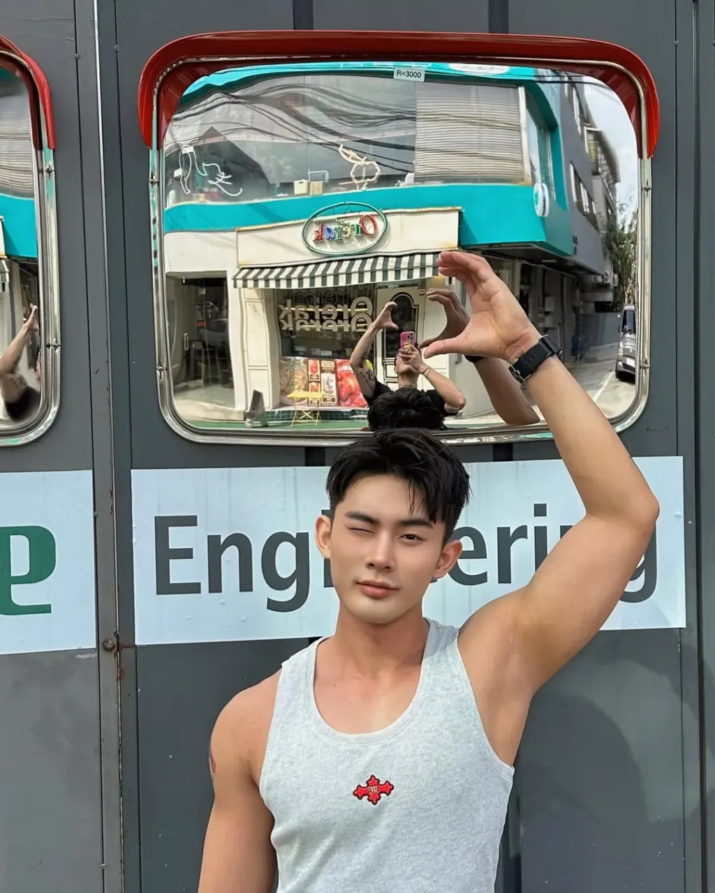Cool and cute guy : Huyve_seo