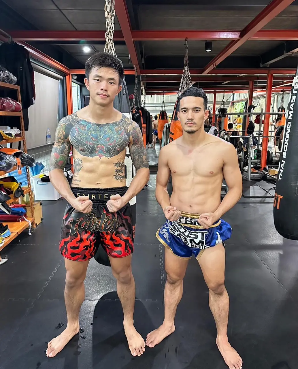 นักมวยหล่อ🍌