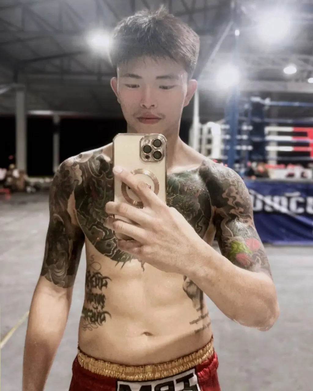 นักมวยหล่อ🍌