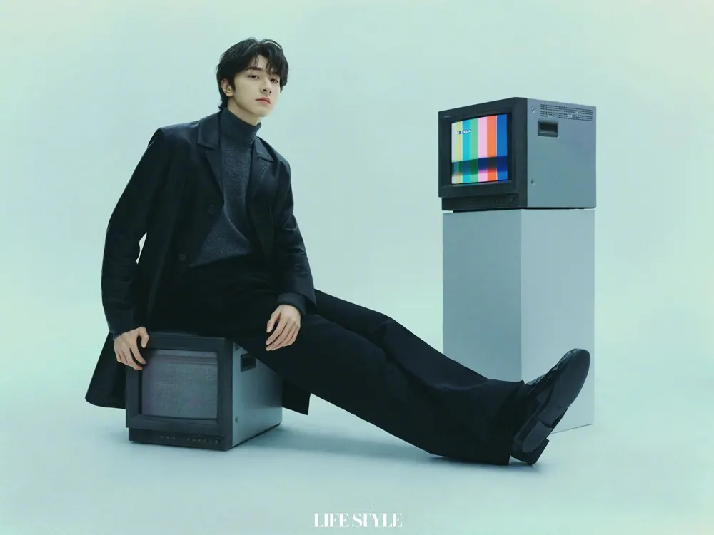 Lin Yi @ LE FIGARO LIFE STYLE China December 2024