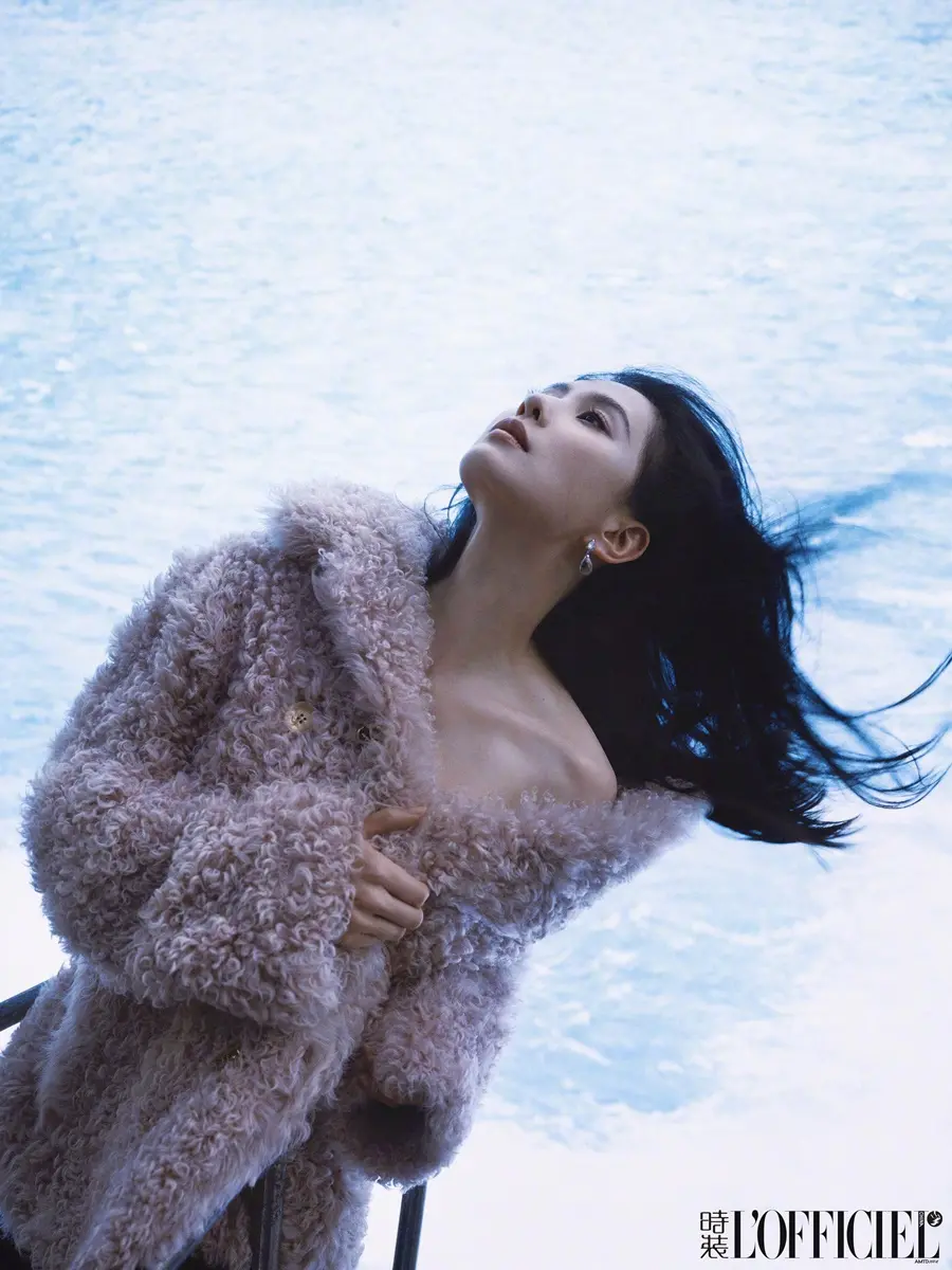 Liu Shishi @ L&rsquo;OFFICIEL China December 2024