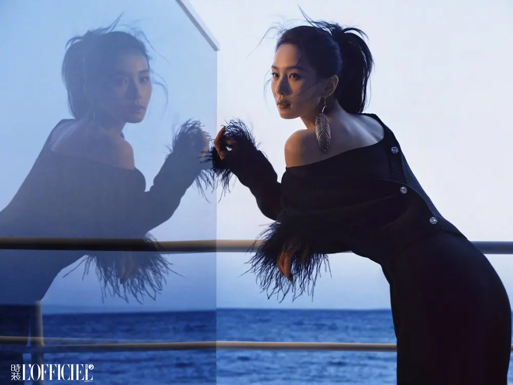Liu Shishi @ L&rsquo;OFFICIEL China December 2024