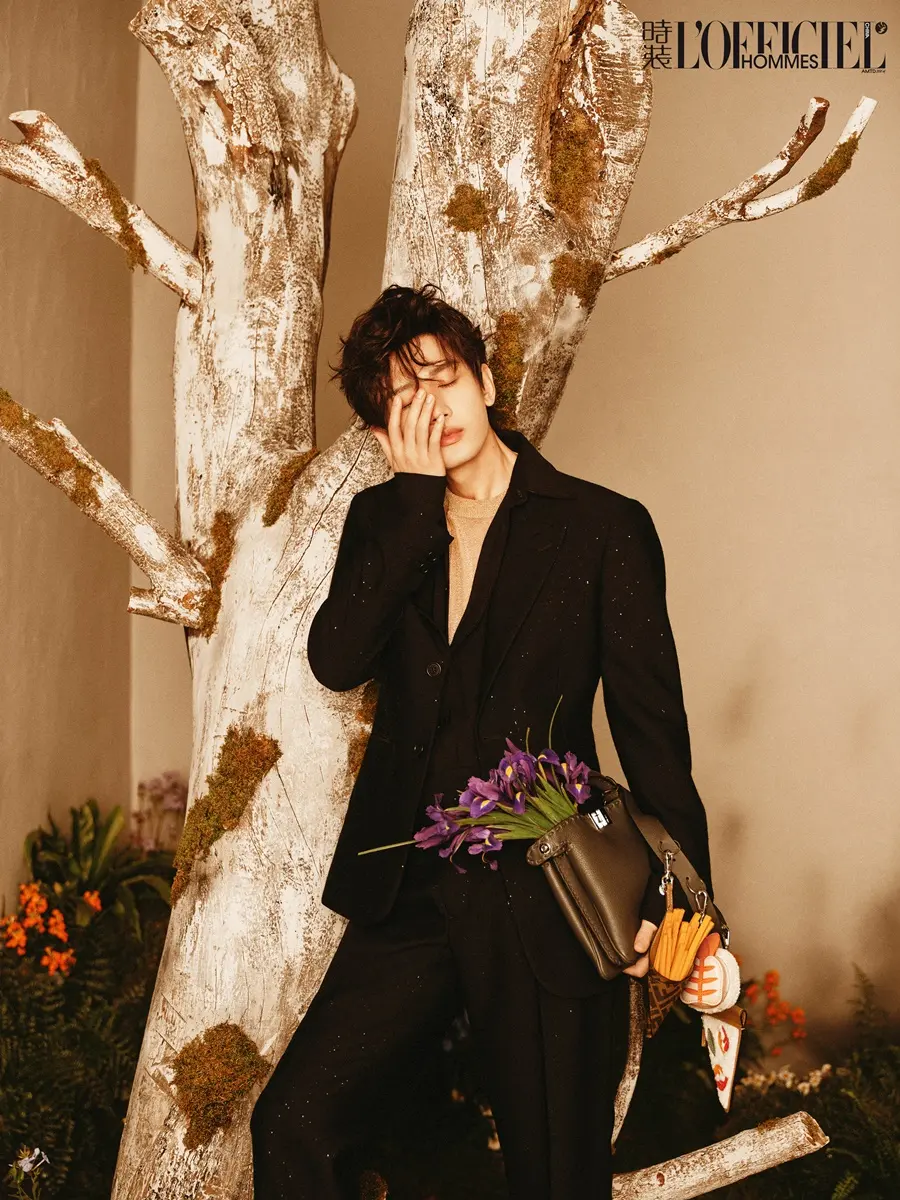 Cheng Yi @ L&rsquo;OFFICIEL HOMMES China December 2024