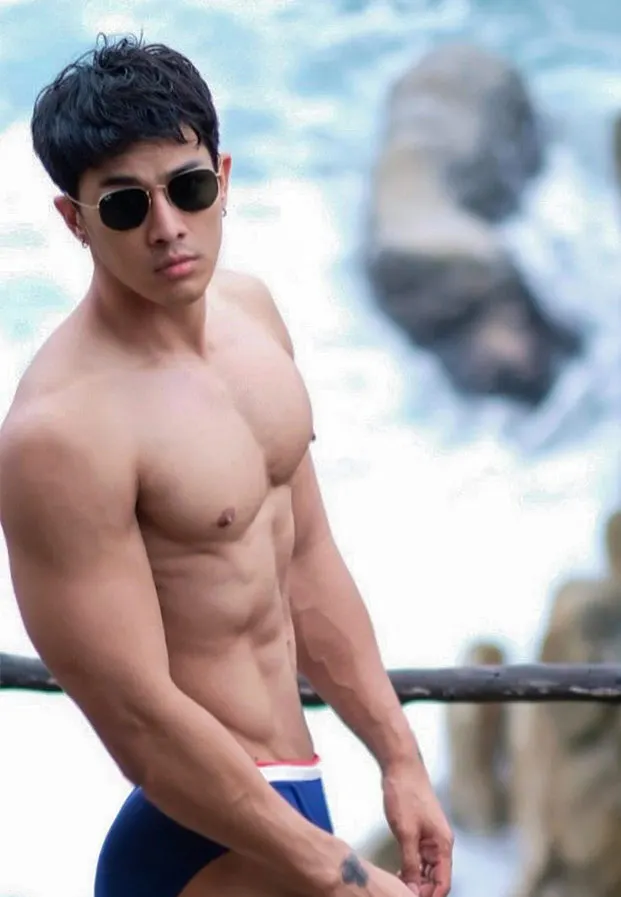 ยิงปืนนัดเดียวได้เสียวทั้งวัน