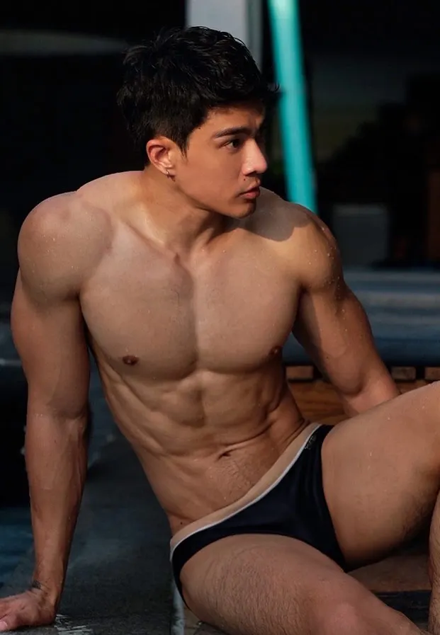 ยิงปืนนัดเดียวได้เสียวทั้งวัน