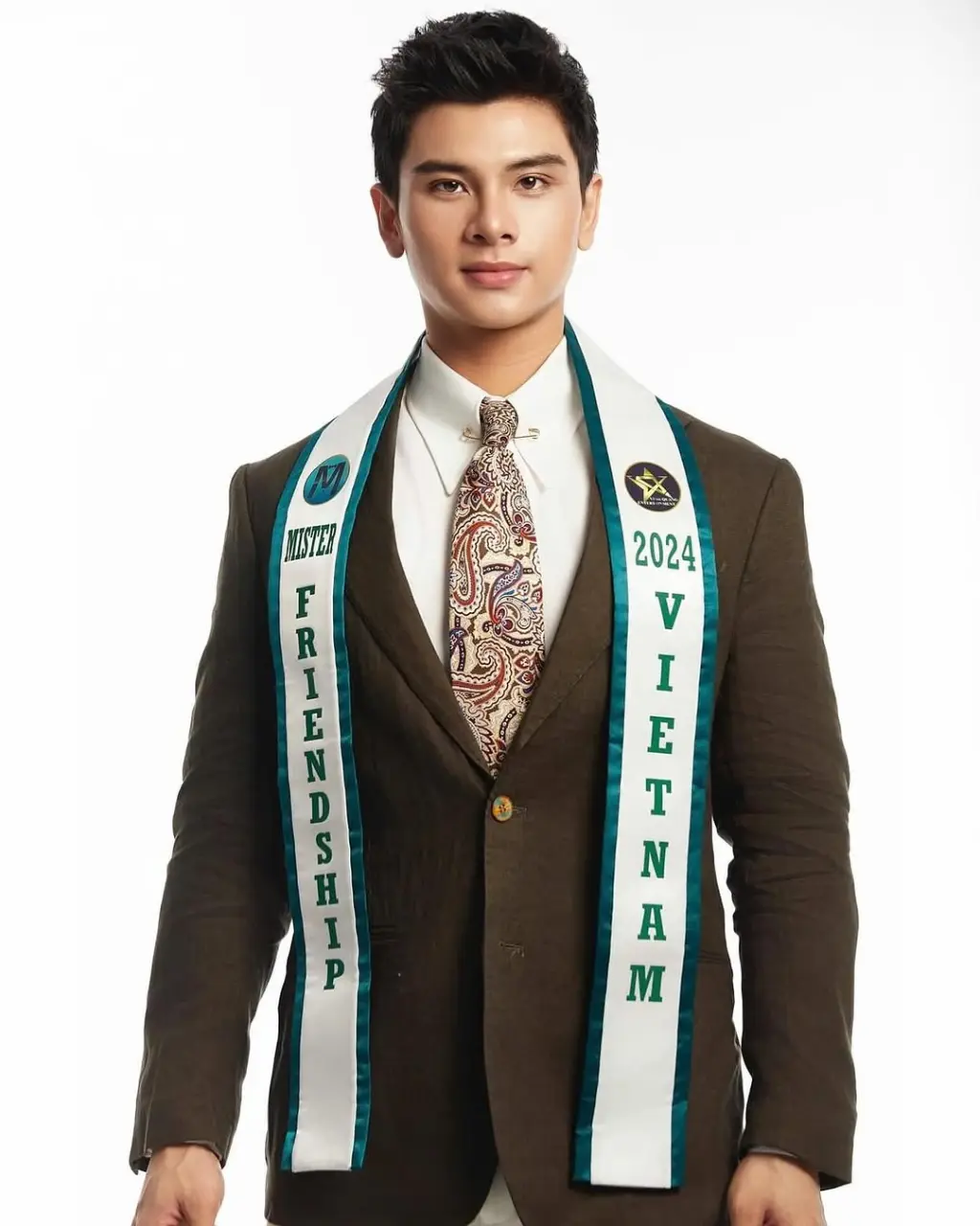 Cute Guy : Hồng H&agrave; Nguyễn