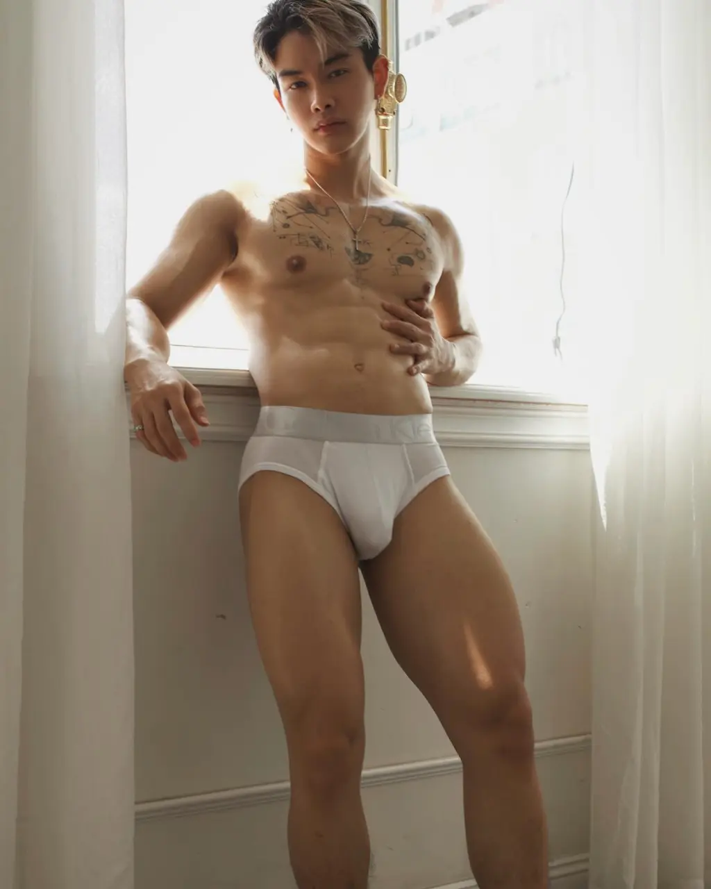 Cool and cute guy : Nhật Thi&ecirc;n