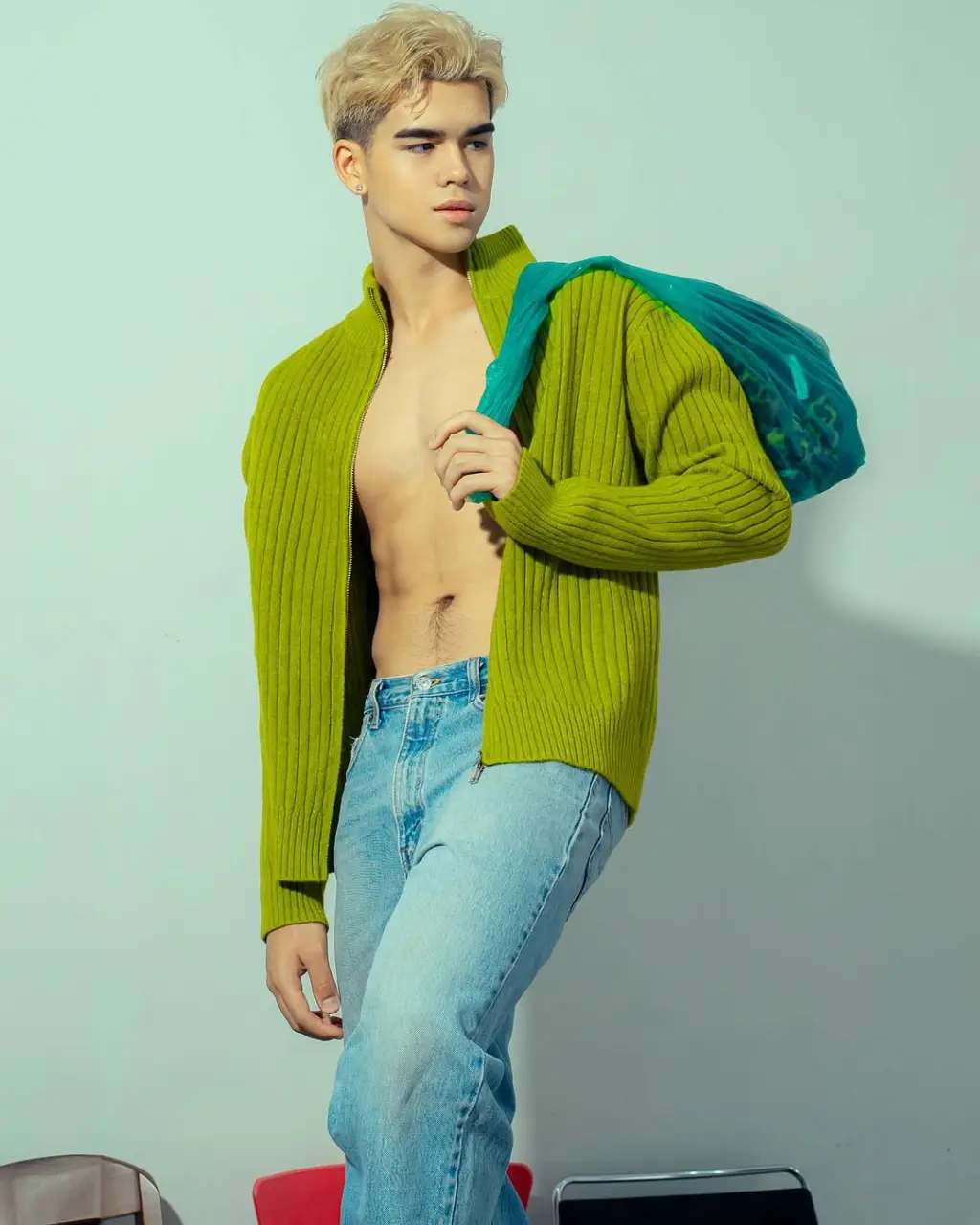 Cool and cute guy : Jirayu Jack Tucker