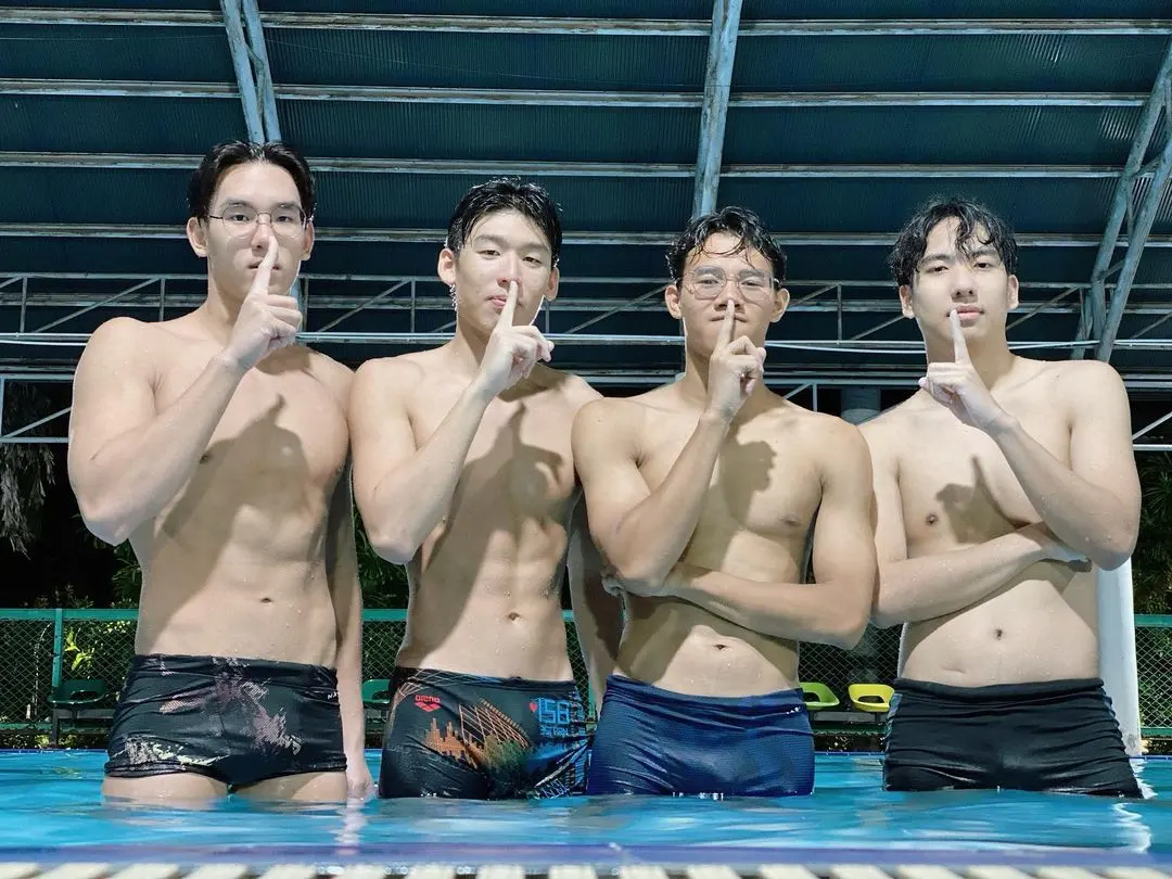 Thailand swimmer : Wasu Panturaksa
