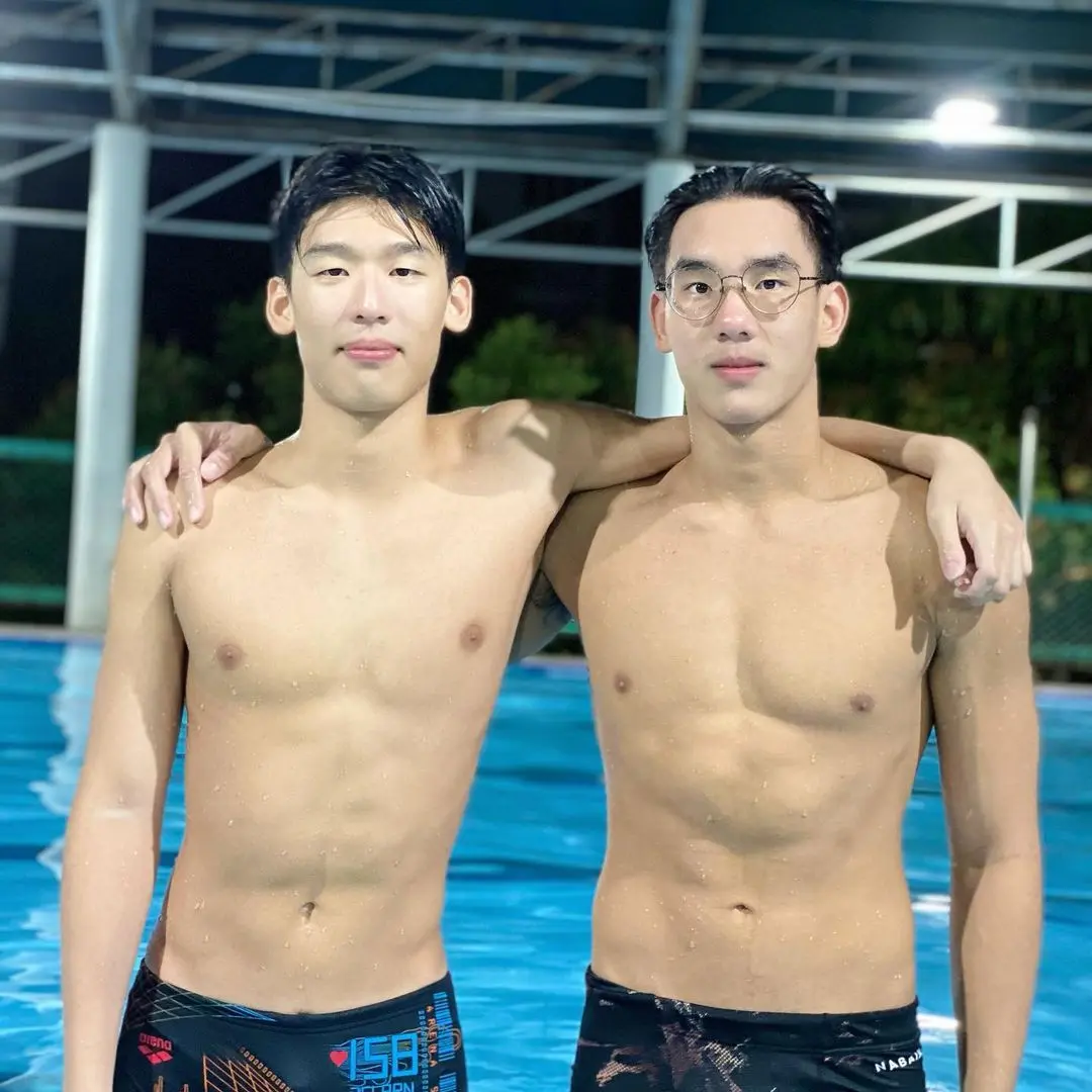 Thailand swimmer : Wasu Panturaksa