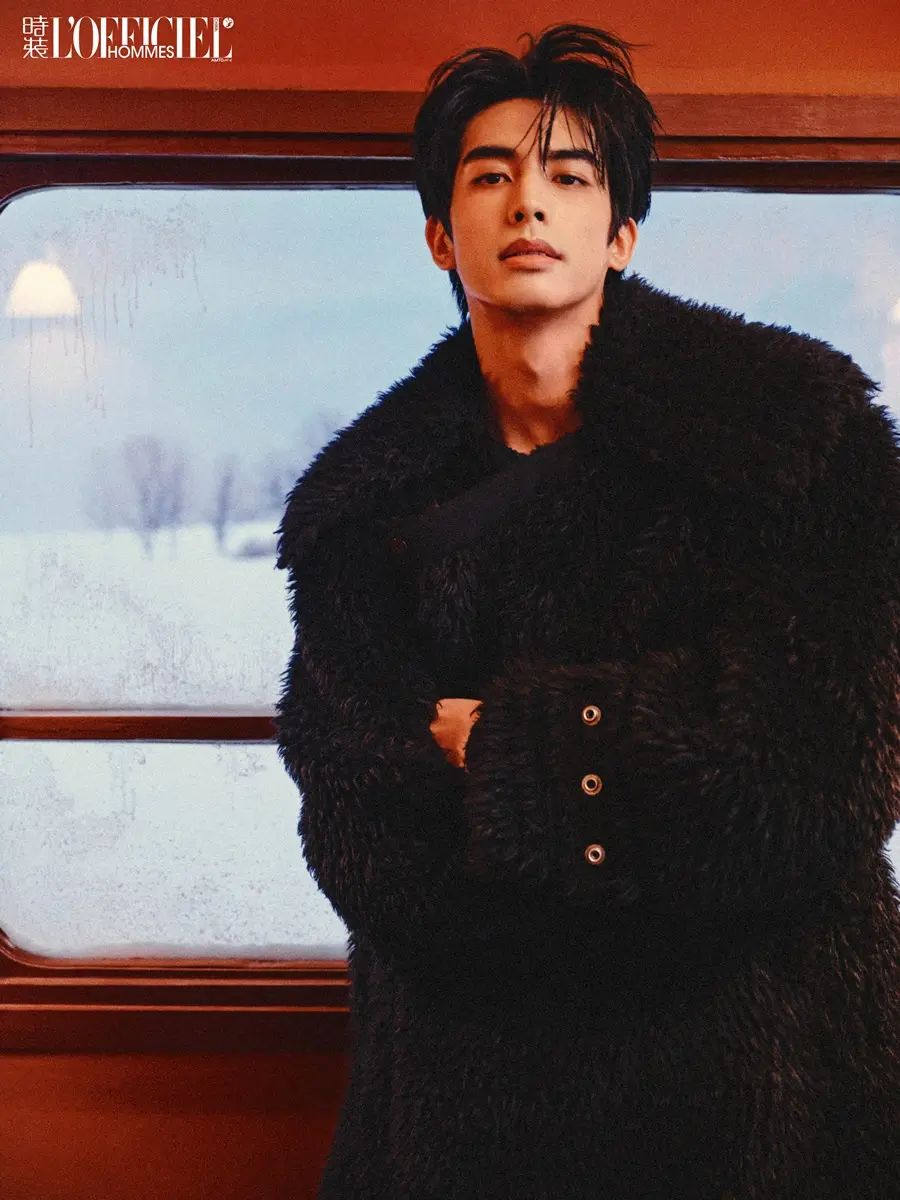 Song Weilong @ L&rsquo;OFFICIEL HOMMES China January 2025