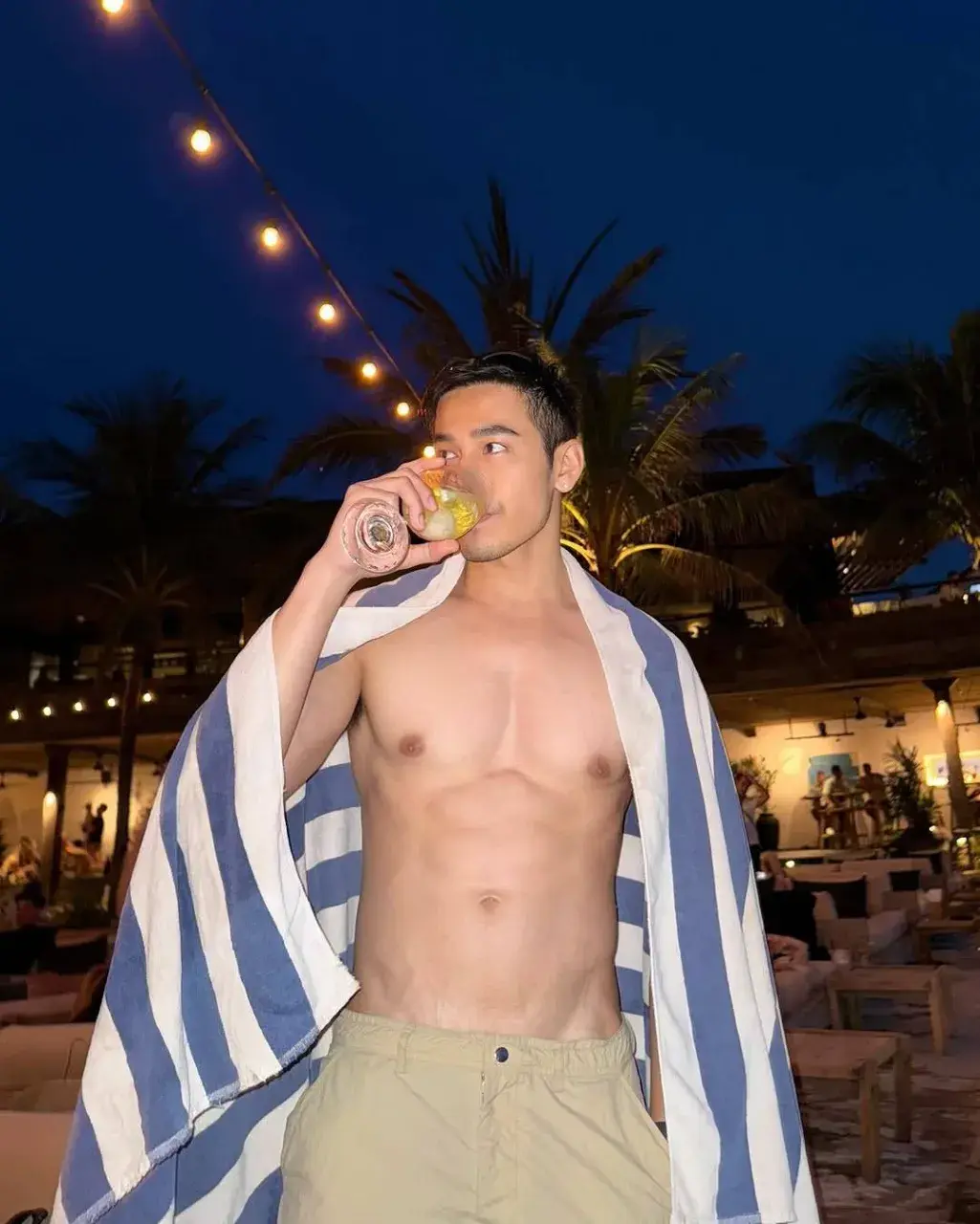 กรุบกรอบเคี้ยวเพลิน