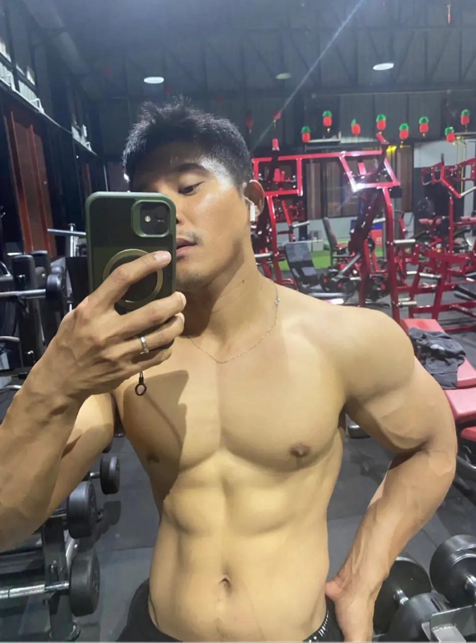 ถอดโชว์เรือนร่าง 2924