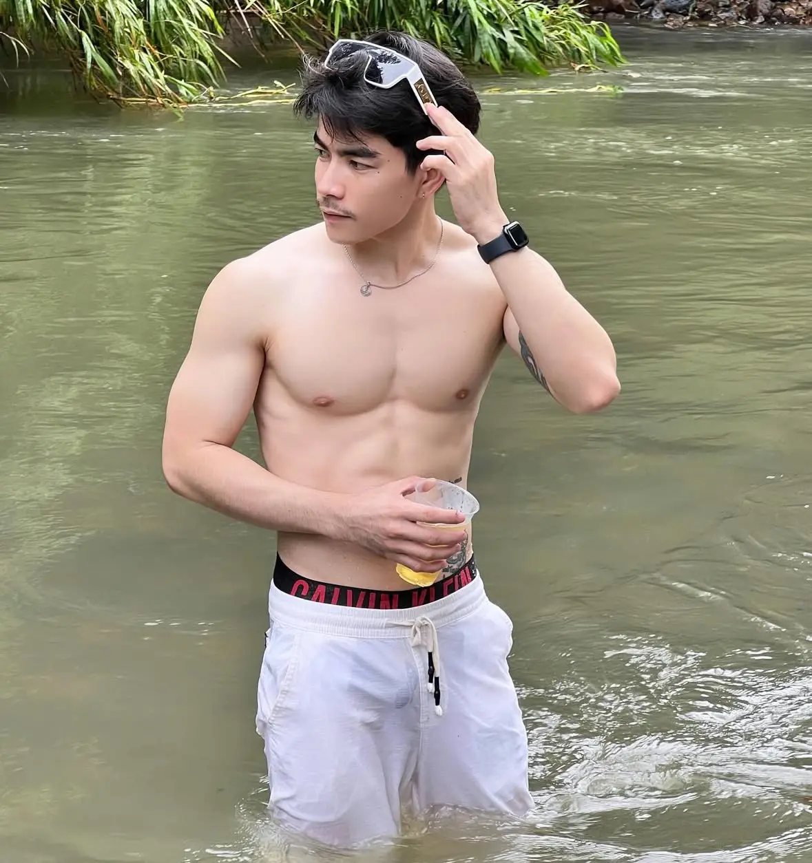 ถอดโชว์เรือนร่าง 2925
