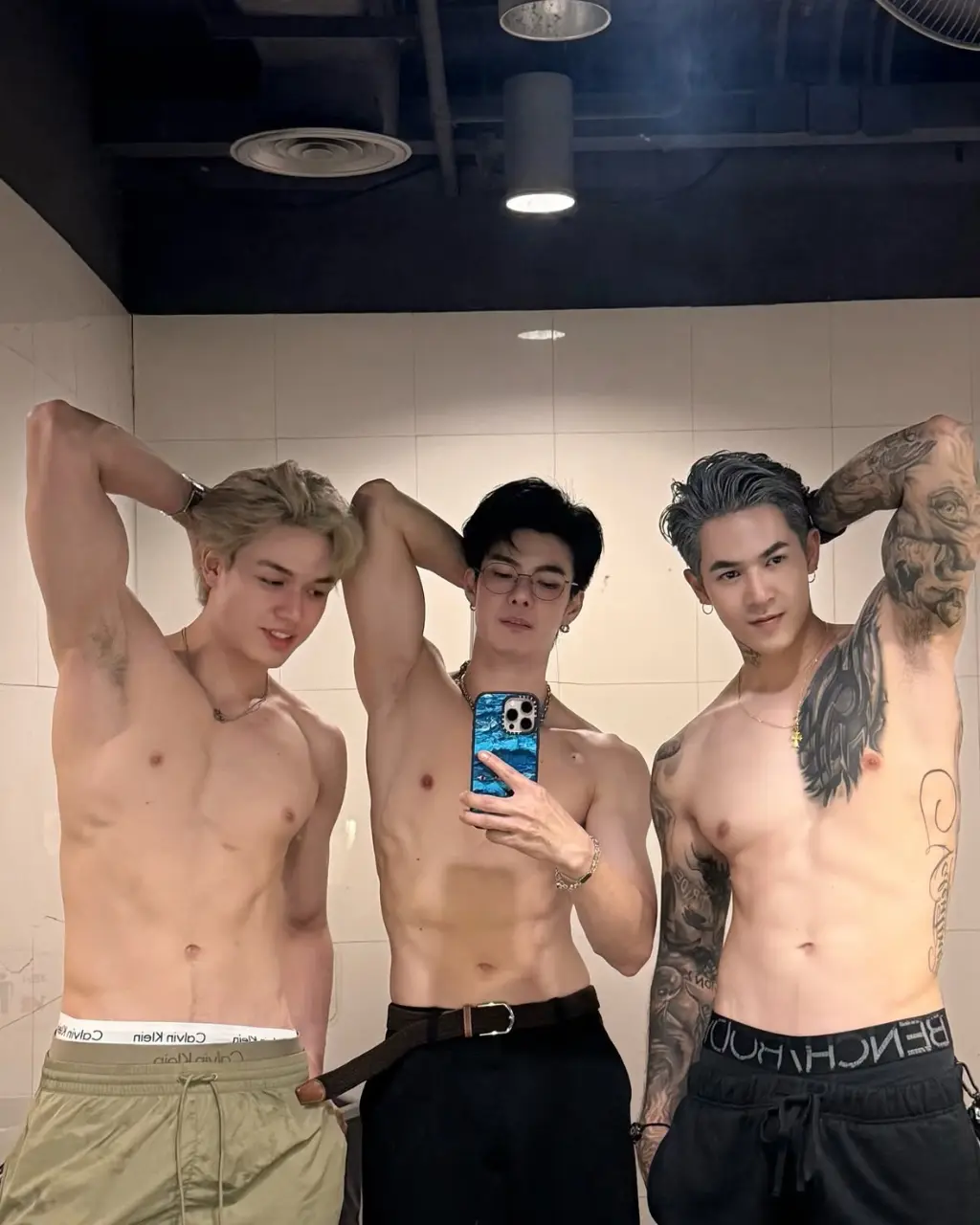 ถอดโชว์เรือนร่าง 2925