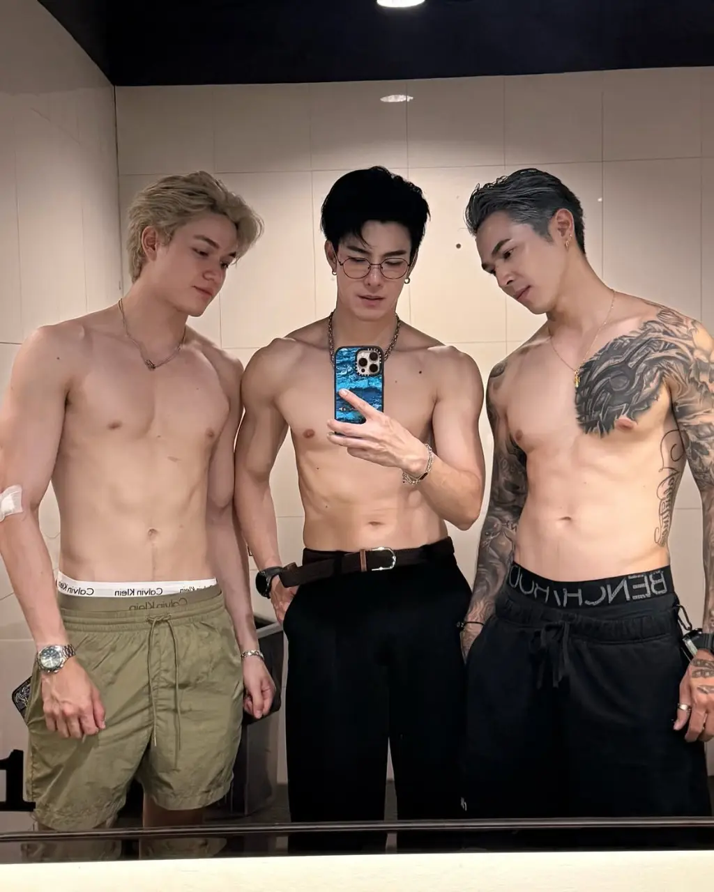 ถอดโชว์เรือนร่าง 2925