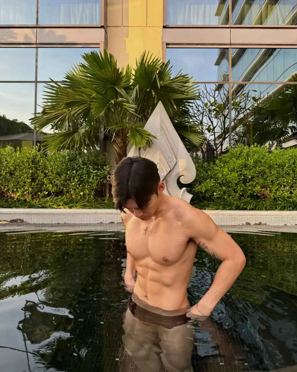 ถอดโชว์เรือนร่าง 2925